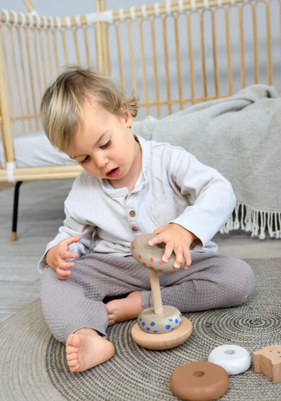 LÄSSIG | Stacking Ring Tower Wood - Plumme Box