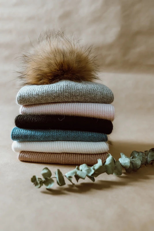 UMM Anissa & Co | Pom Pom Fur Toque - Plumme Box